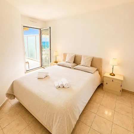 Apartment Elegante Bilocale Con Terrazza Sul Mare
