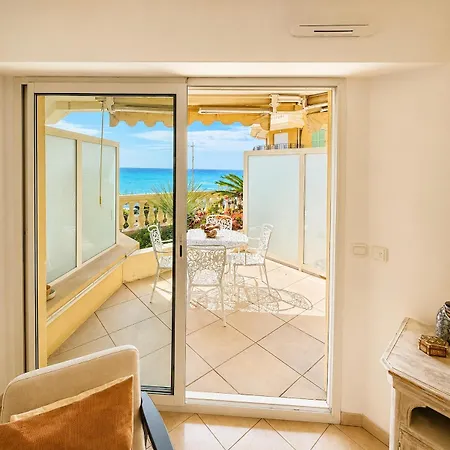 Elegante Bilocale Con Terrazza Sul Mare Menton