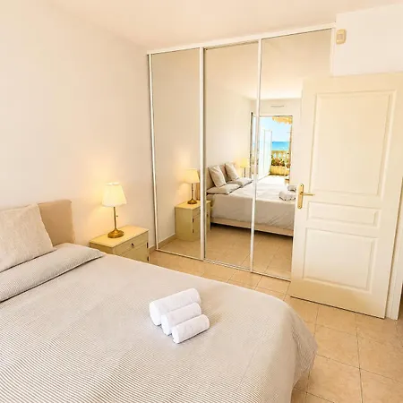 Elegante Bilocale Con Terrazza Sul Mare Menton